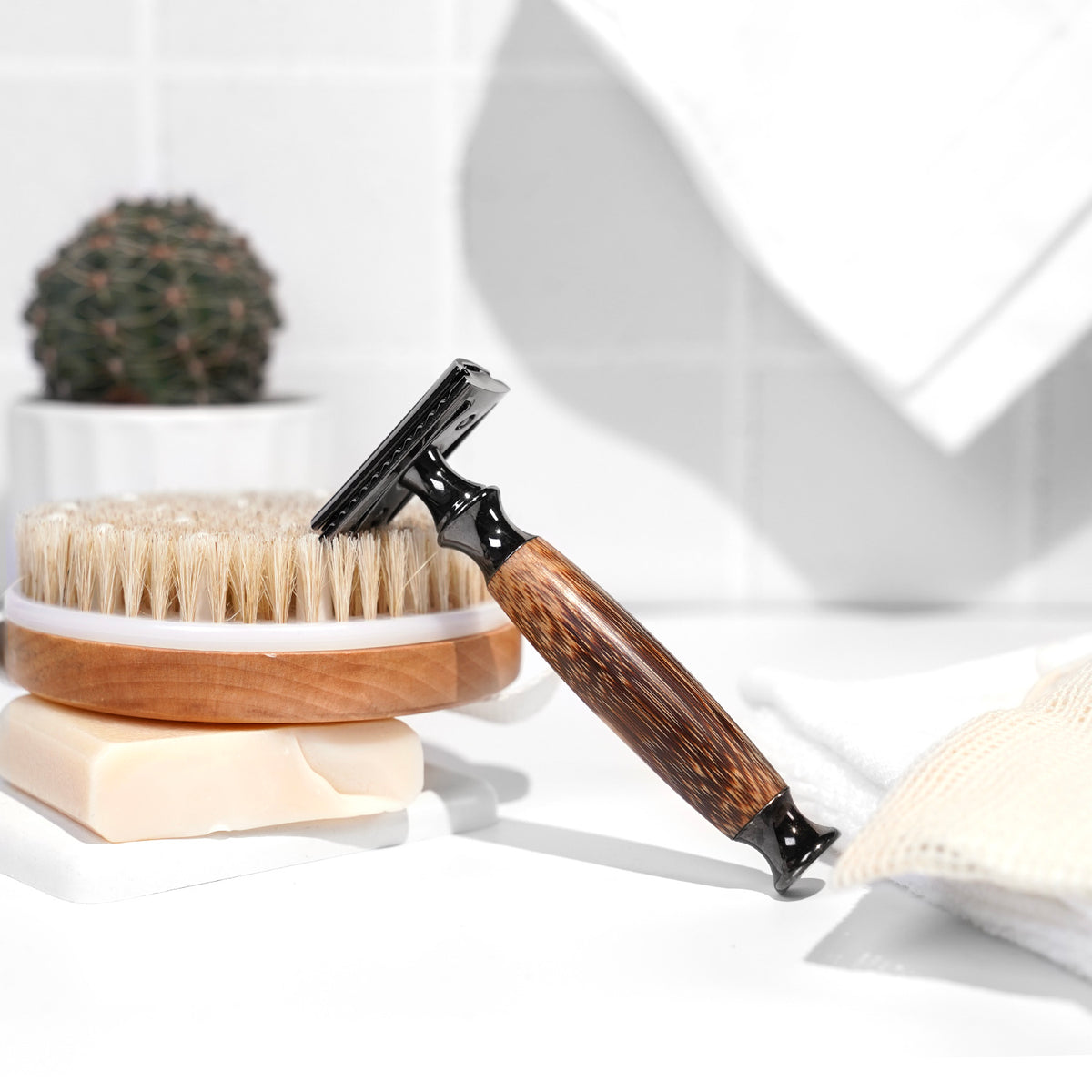 ZOMCHI natural bamboo handle safety razor