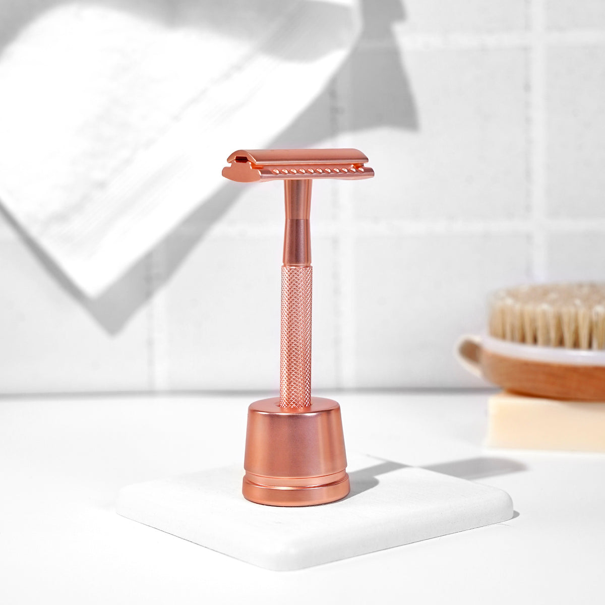 Women's Razor Metal Rose Gold Reusable Safety Razor For Women Razor With A Metal Stand – ZOMCHI